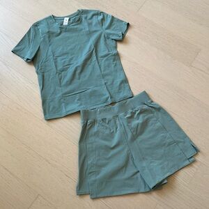 Lululemon T-shirt and shorts set